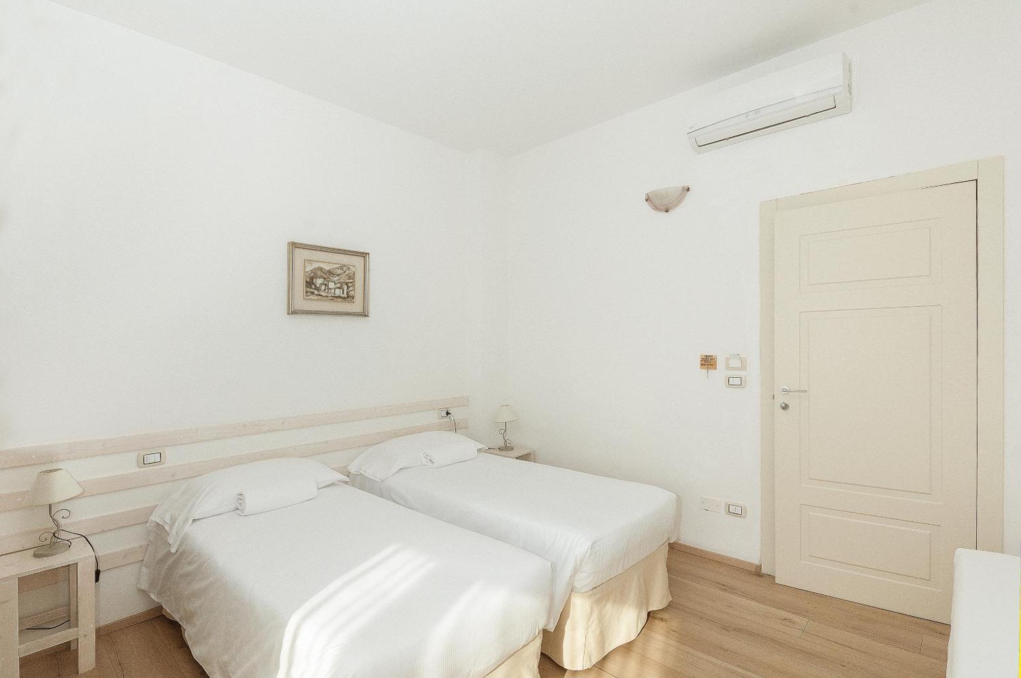 La Camera Bologna-Stazione Affittaly Rooms Exterior foto