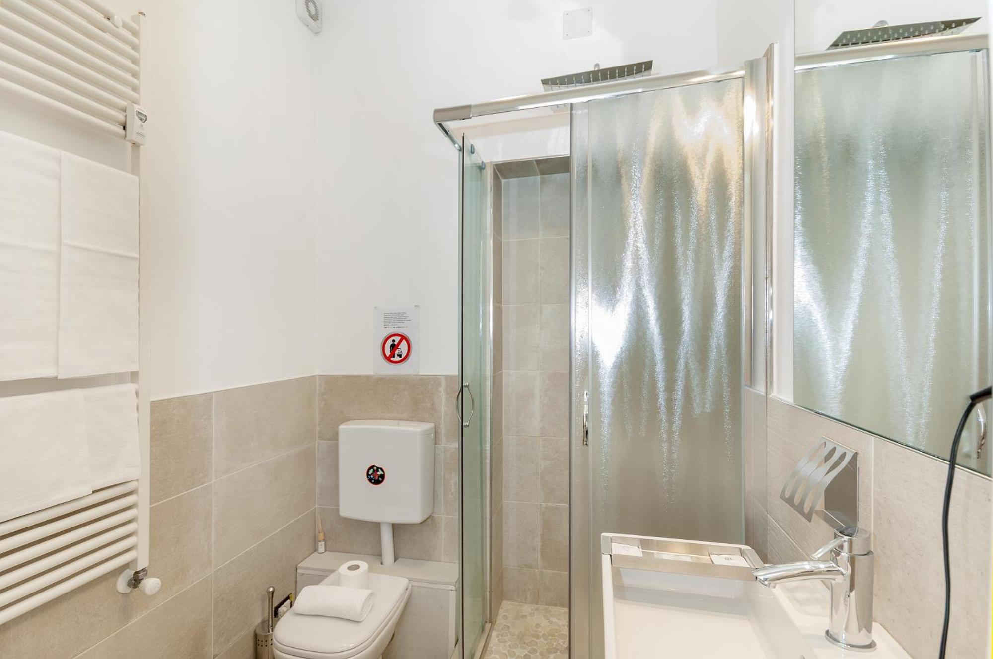 La Camera Bologna-Stazione Affittaly Rooms Exterior foto